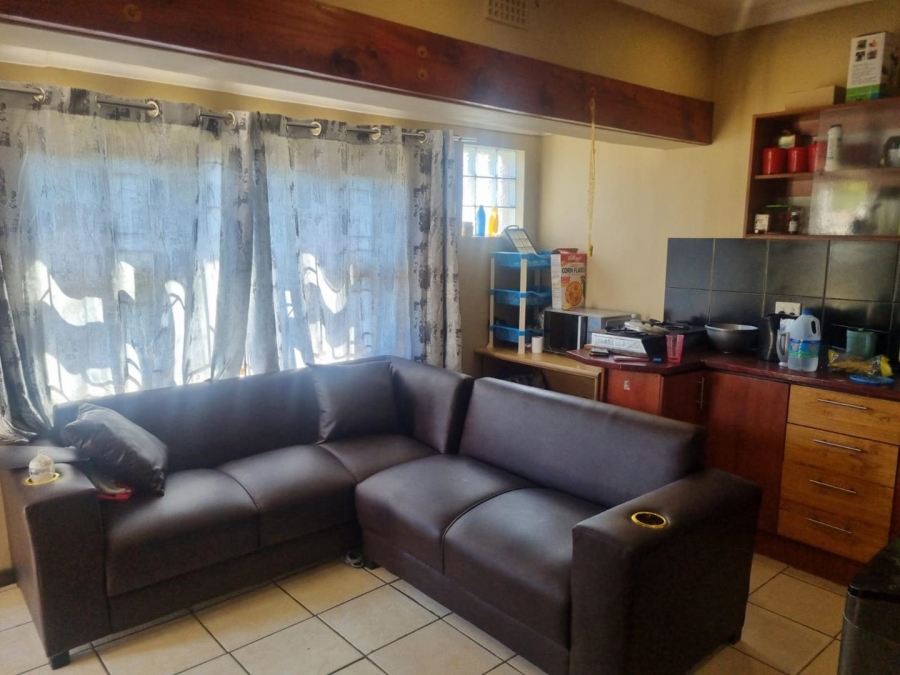 6 Bedroom Property for Sale in Bellville South Western Cape